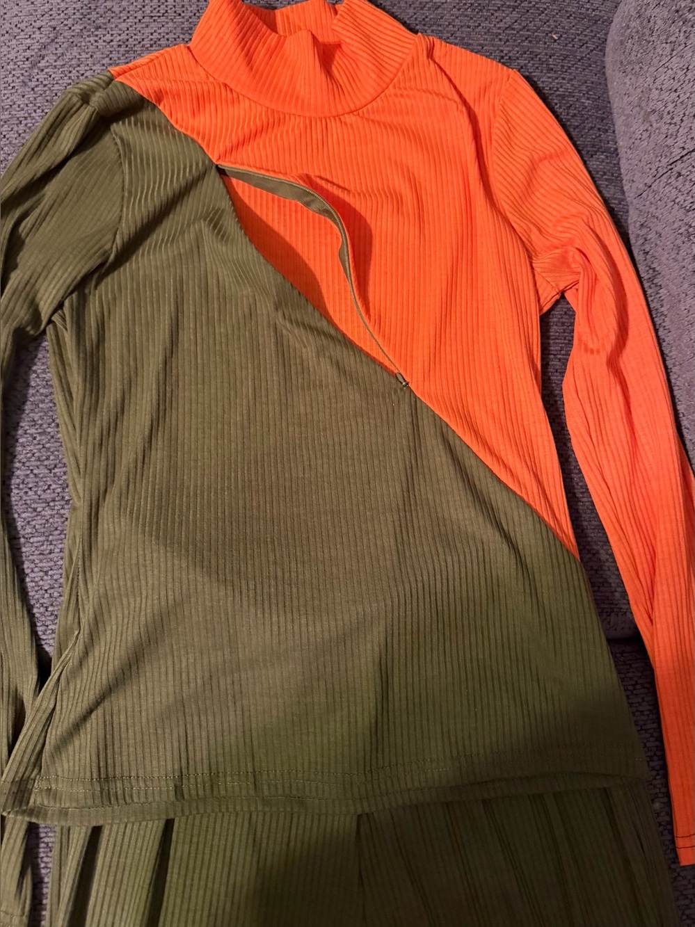 Colorblock Ribbed Long Sleeve Top - Orange & Olive with from zipper